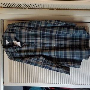 LuLaRoe Abigail 2xl plaid shirt